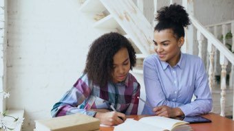 Bildung und Neustart — Symbolbild